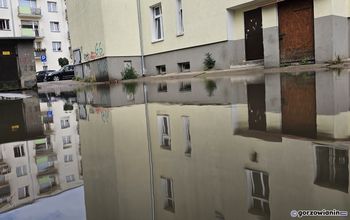 Gorzów: Koniec gorzowskiej Wenecji? Jest przetarg na odwodnienie zalewanego podwórka