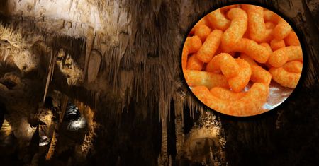 Małe śmieci, wielkie problemy. Ktoś wyrzucił paczkę chipsów w jaskini