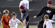 David Beckham: "Surowo wychowuję synów"