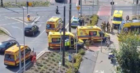 Zderzenie tramwajów w Toruniu. Wśród rannych dzieci