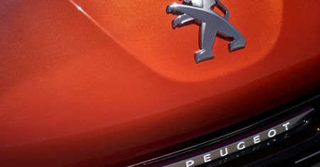 Peugeot 208 wzywany do serwisu. Może dojść do niebezpiecznej sytuacji