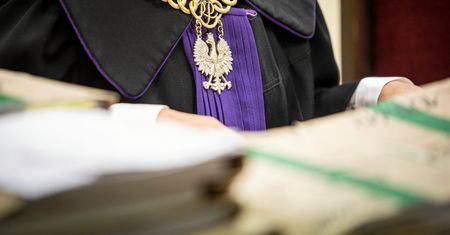 Horror pod Zawierciem. Wyrok dla matki. "Dziecko udusiła skarpetą i wrzuciła do rzeki"