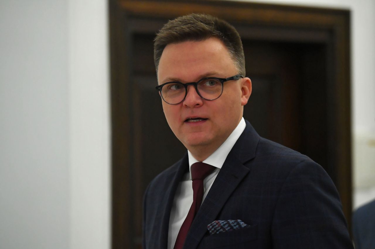 Zacytował piosenkę. Hołownia zadrwił z Morawieckiego