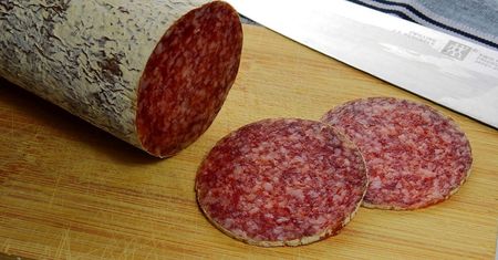 Włoskie salami wycofane. Masz je w domu? "Nie jedz go"