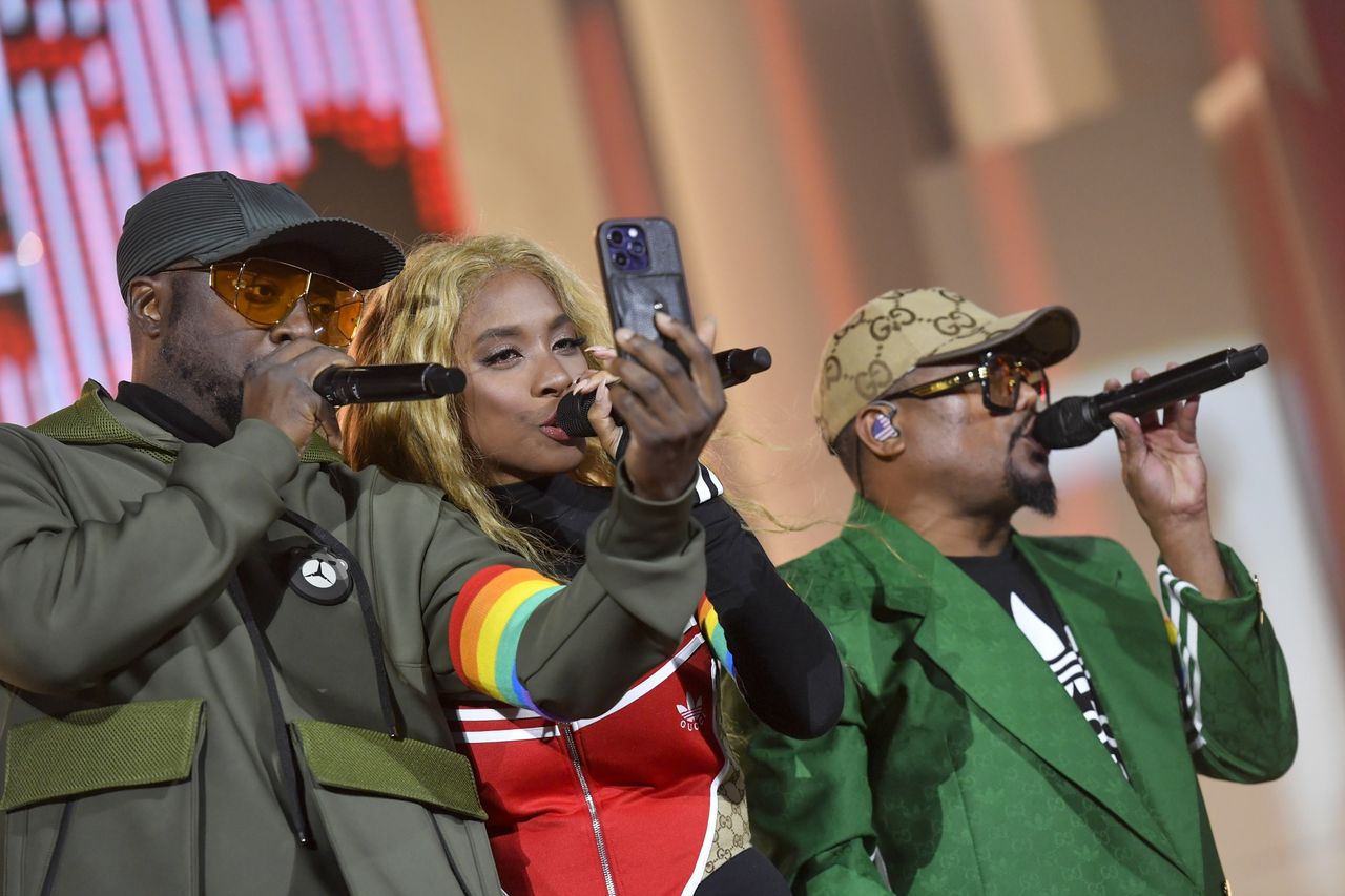 Black Eyed Peas wywołali swoim występem niemałą dyskusję