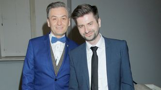 Robert Biedroń i Krzysztof Śmiszek po 23 latach związku wzięli "symboliczny ŚLUB". Połączył ich... artykuł w gazecie