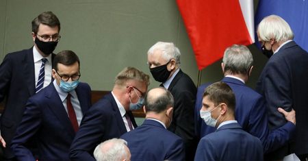 Najnowszy sondaż. "Oni już wiedzą, że mają duży problem"