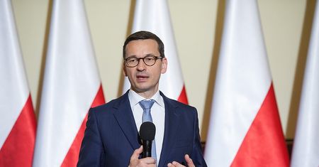 Morawiecki: 3 mld zł na Fundusz Dróg Samorządowych. "To jeden z największych programów modernizacyjnych III RP"