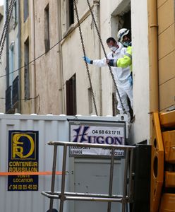 Francja. Interwencja straży pożarnej - 250 kg mężczyzna ewakuowany