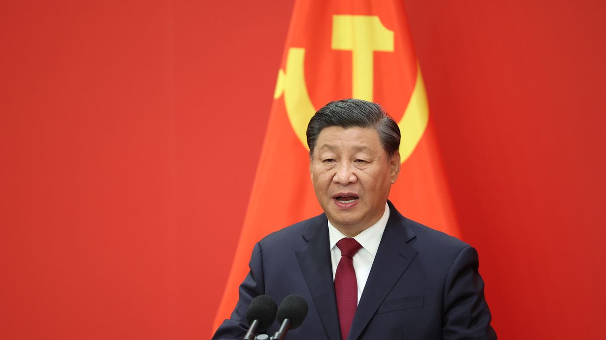 BEIJING, CHINA - OCTOBER 23: Chinese President Xi Jinping speaks at the podium during the meeting between members of the standing committee of the Political Bureau of the 20th CPC Central Committee and Chinese and foreign journalists at The Great Hall of People on October 23, 2022 in Beijing, China. China's ruling Communist Party today revealed the new Politburo Standing Committee after its 20th congress. (Photo by Lintao Zhang/Getty Images)