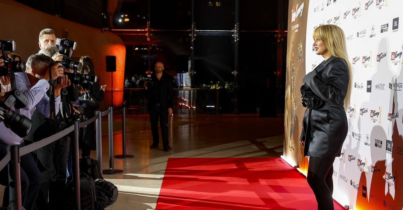 Odmieniona Joanna Liszowska. Gwiazda w nowej fryzurze