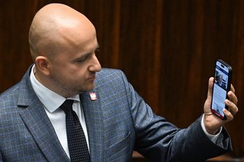Awantury w sejmowej restauracji. Ostre słowa i interwencja Straży Marszałkowskiej