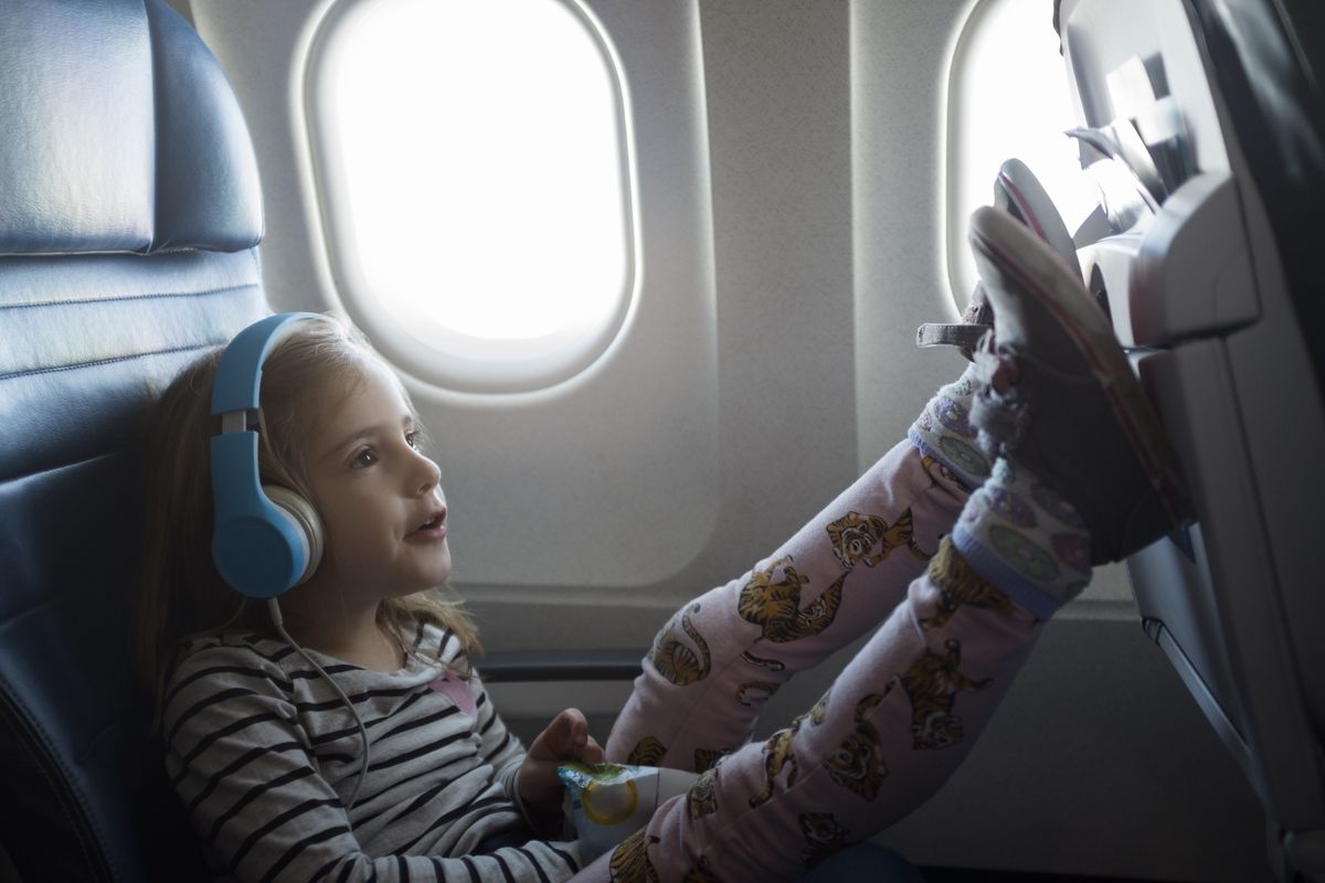 Dzieci potrafią skutecznie uprzykrzyć podróż innym pasażerom (zdjęcie ilustracyjne)