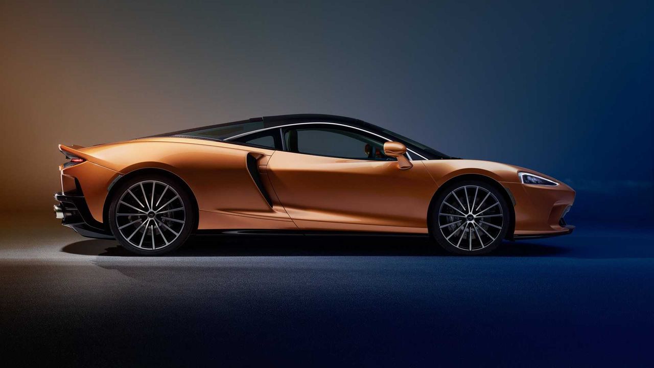 Nowy McLaren GT nie był tworzony z myślą o torze. Jego celem są długie podróże