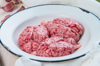 W PRL-u nikt nie wybrzydzał i zajadał na śniadanie. Dziś dla wielu jest nie do przełknięcia