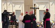 Biskup Płocki spotkał się z papieżem Leonem XIV. Wręczył mu koszulkę wyjątkowej pielgrzymki
