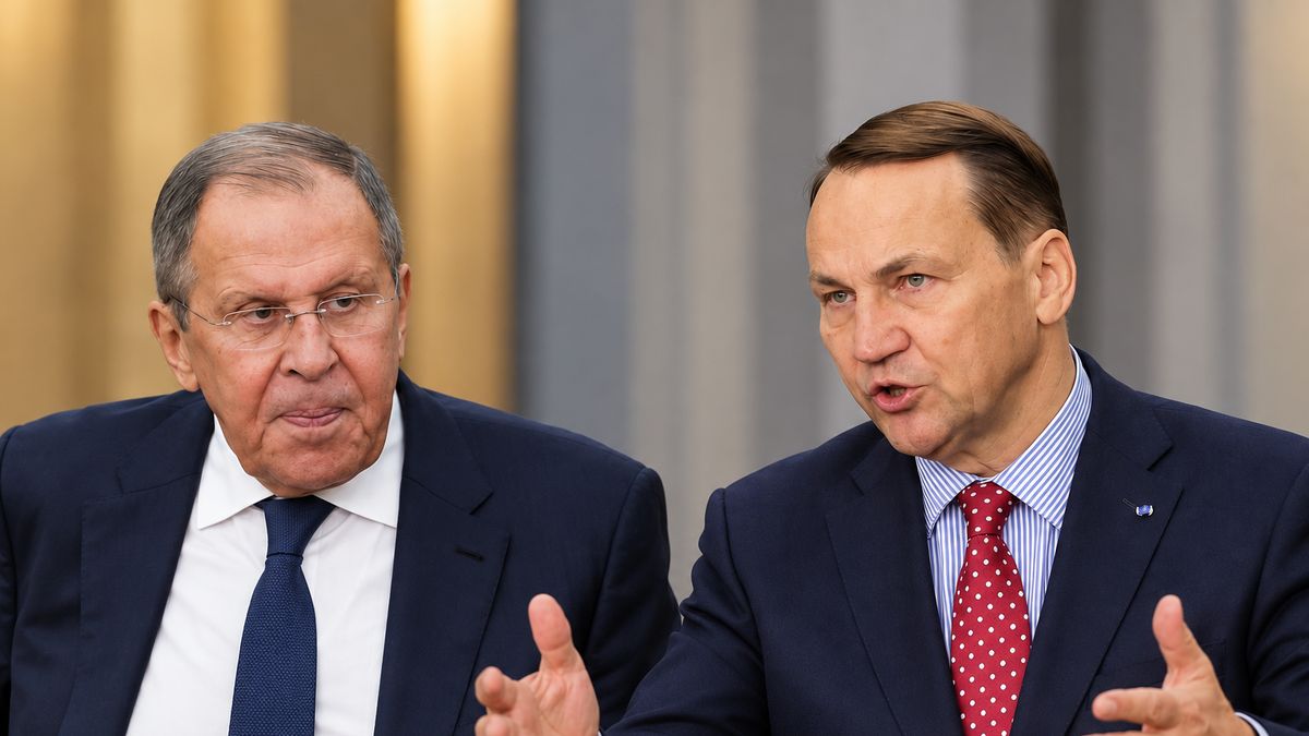 Siergiej Ławrow i Radosław Sikorski