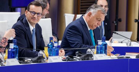Polska i Węgry kontra reszta UE. "Jesteśmy gwałceni"