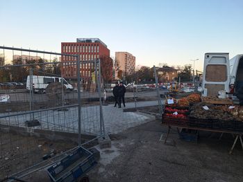 Toruń: Tymczasowe przejście przy Targowisku Miejskim