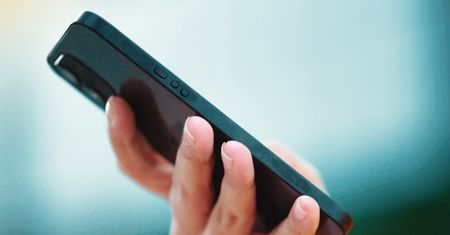 Numer do zapisania w telefonie. Przyda się każdemu