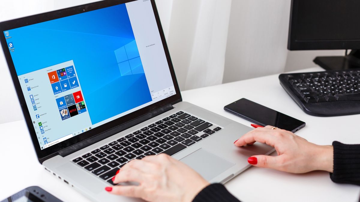 Użytkownicy Windows 10 skarżyli się na natrętne komunikaty o możliwości aktualizacji systemu do Windows 11