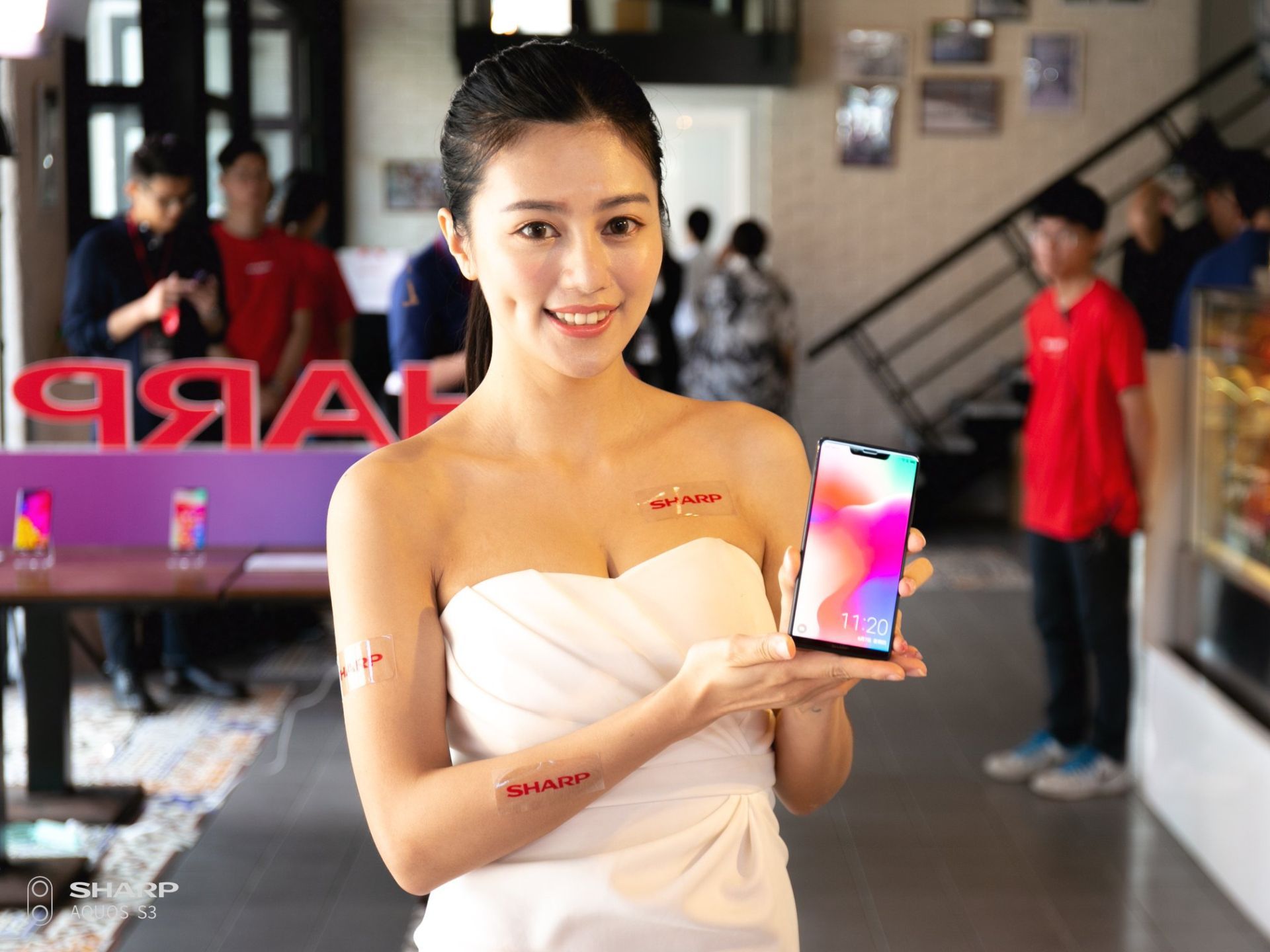 #wSkrócie: Sharp Aquos S3 High Edition oraz specyfikacja Motoroli One Power i OPPO Find X 4