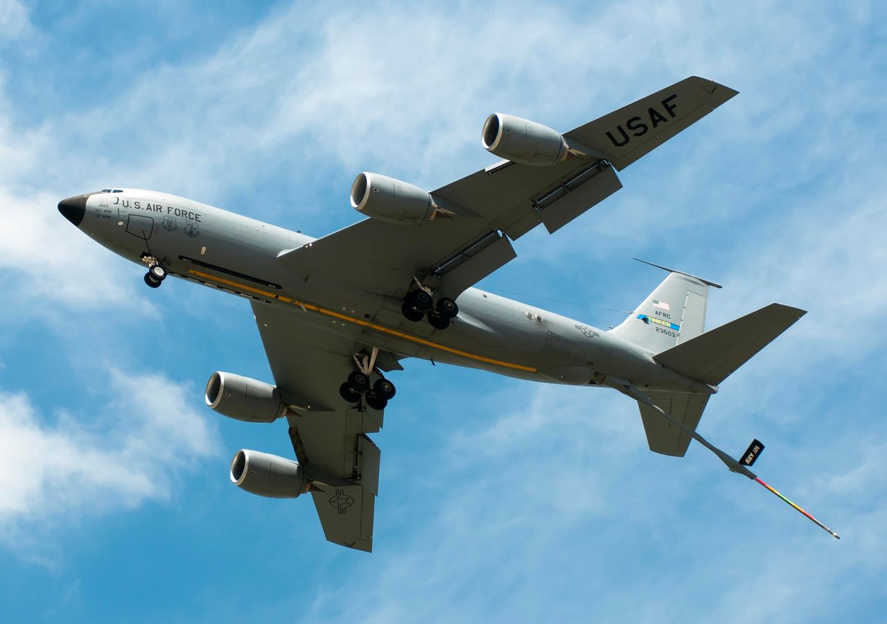 Latająca cysterna KC-135 Stratotanker