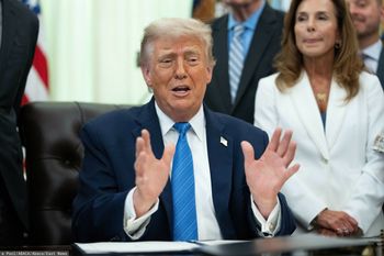 "Fake news puszczony przez głupkokratów". Trump reaguje na doniesienia ws. Iranu
