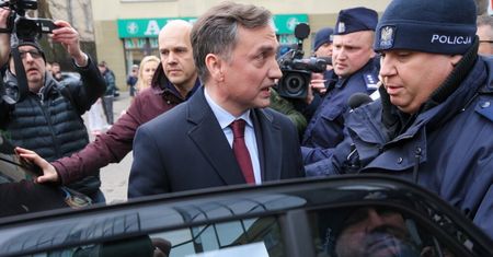 Policja zatrzymała Ziobrę; ma być przymusowo doprowadzony na komisję śledczą