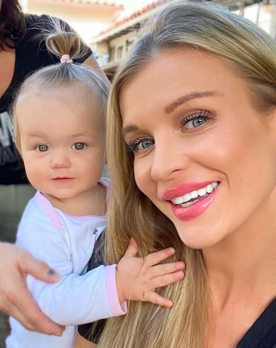 Joanna Krupa z córeczką 