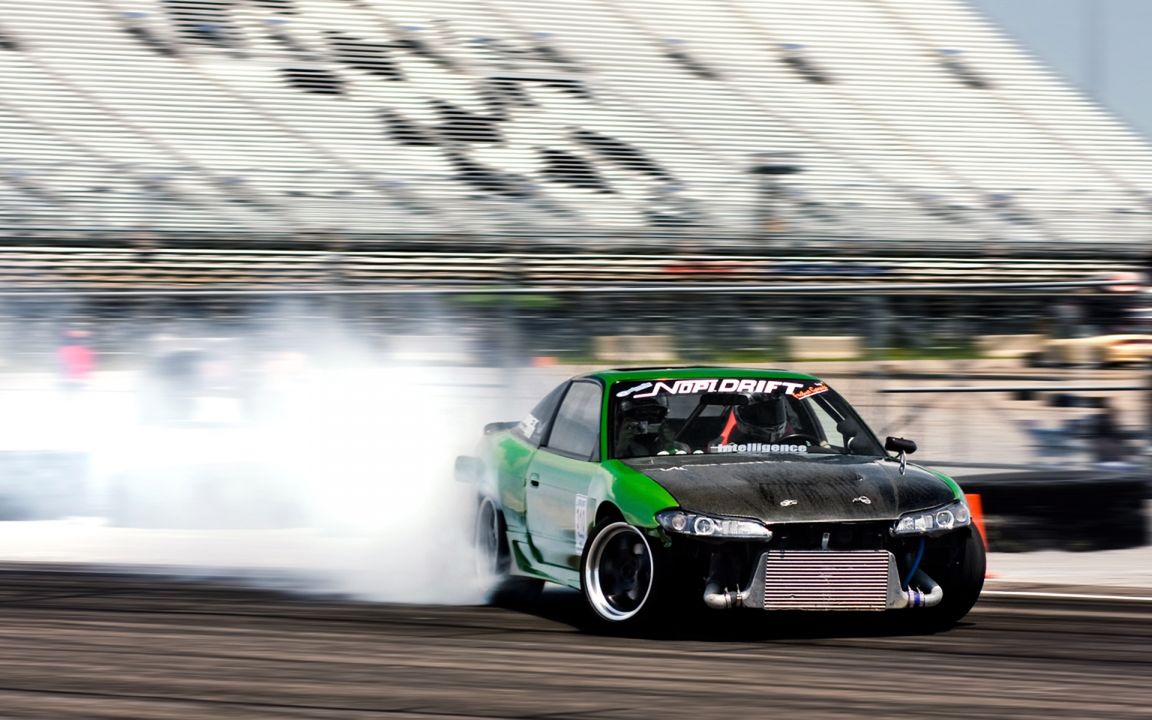 Drifting, czyli widowiskowa jazda w poślizgu [galeria] 38