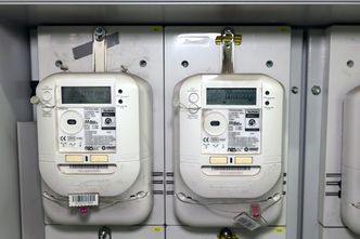 Za mało elektrowni i awarie. "Sytuacja niebezpieczna. Możemy pomóc. Pralkę włączmy później"