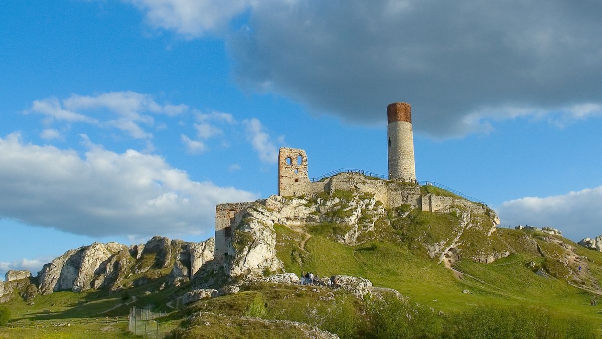 Piękne widoki i zabytki - taki jest Olsztyn w woj. śląskim
