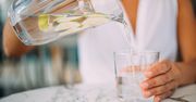 Osiem szklanek dziennie to mit. Ile wody powinniśmy pić, by cieszyć się dobrym zdrowiem ?