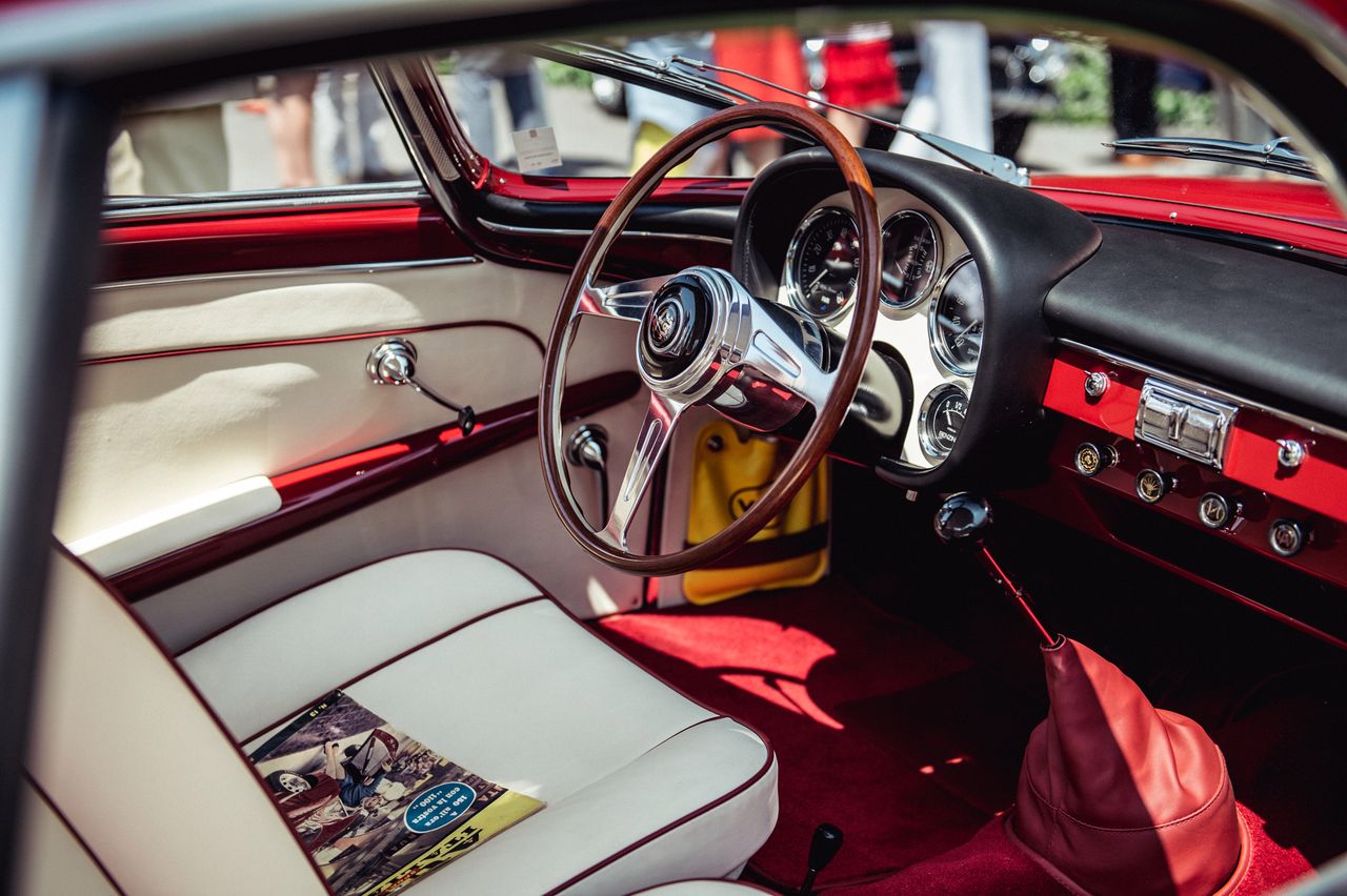 Wnętrze samochodu Alfa Romeo Giulietta SS Prototipo z 1957 r.