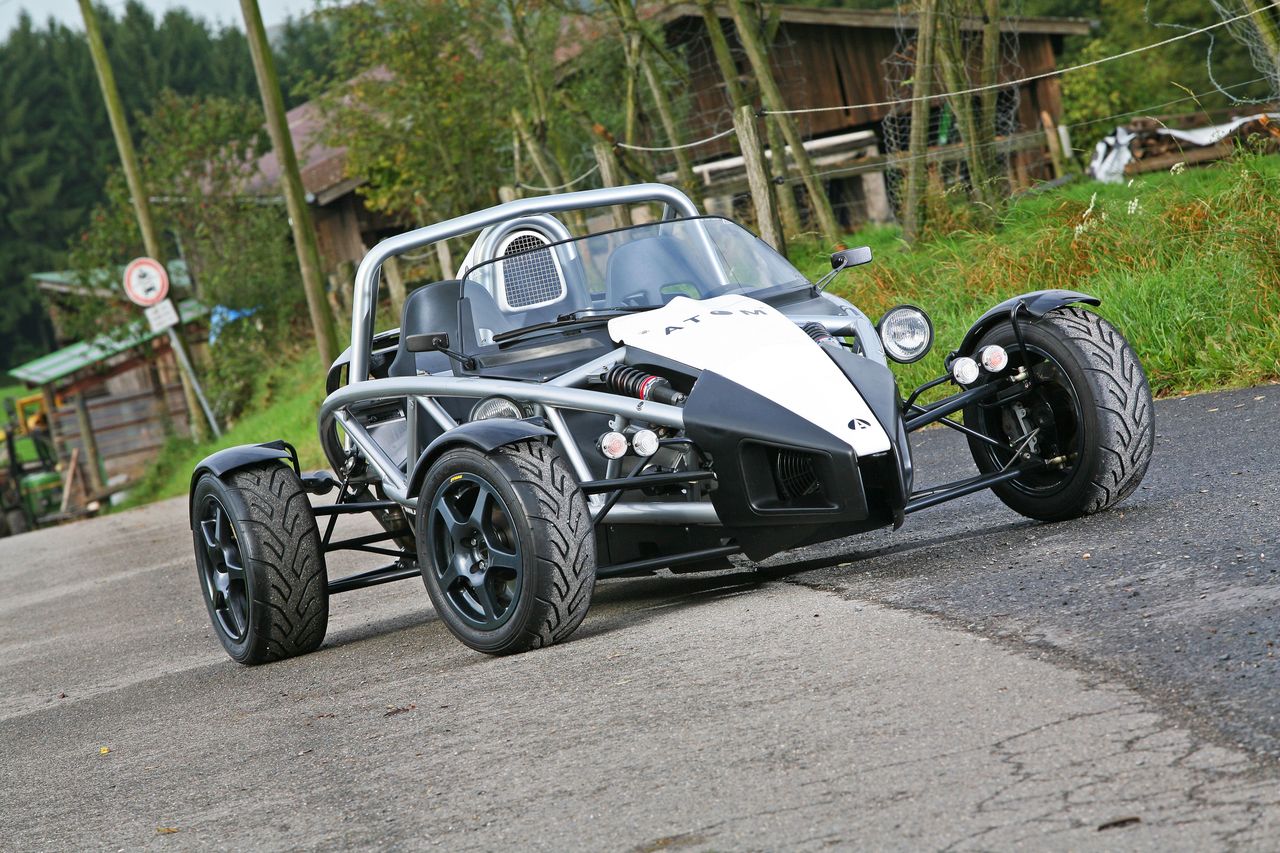 Na zdjęciu Ariel Atom 3 generacji