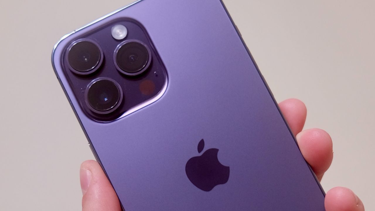 iPhone 14 Pro ma taką specyfikację, że w Sony strzelają korki od szampana