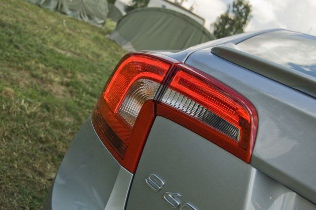 Volvo S60 - reflektor