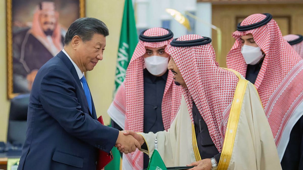 Xi Jinping witany przez króla Arabii Saudysjkiej w Rjadzie