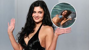 Kylie Jenner KUSI w za małym bikini. Rozgrzała fanów do czerwoności [ZDJĘCIA]
