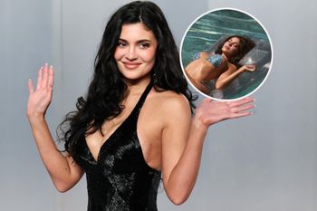 Kylie Jenner KUSI w za małym bikini. Rozgrzała fanów do czerwoności [ZDJĘCIA]