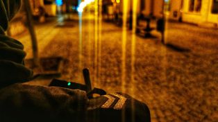 Łomża: Przyjechał z Niemiec zrobić ekspresowy kurs prawa jazdy. Zamiast nauki, trafił do więzienia