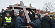 Ekumeniczna Droga Krzyżowa w Wodzisławiu Śląskim. Ulicami miasta przeszli rzymscy katolicy i wyznawcy Kościoła ewangelicko-augsburskiego