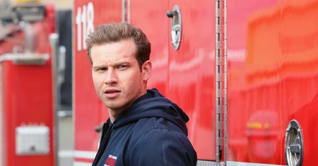 Wypadek na planie "9-1-1". Oliver Stark doznał poważnej kontuzji