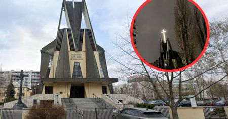 Awantura o potężny krzyż. Mieszkaniec Warszawy złożył donos