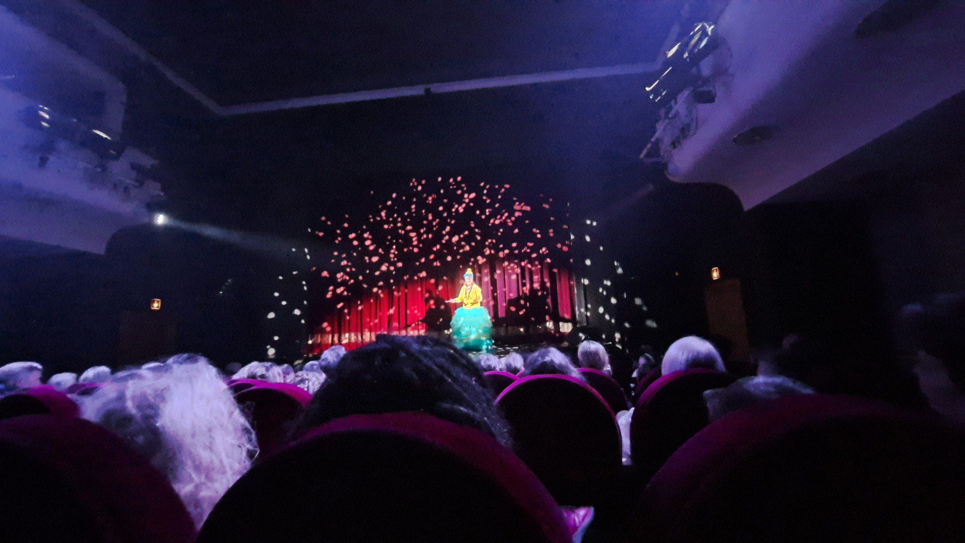 Premiera Brzydkiego kaczątka w Teatrze Zagłębia