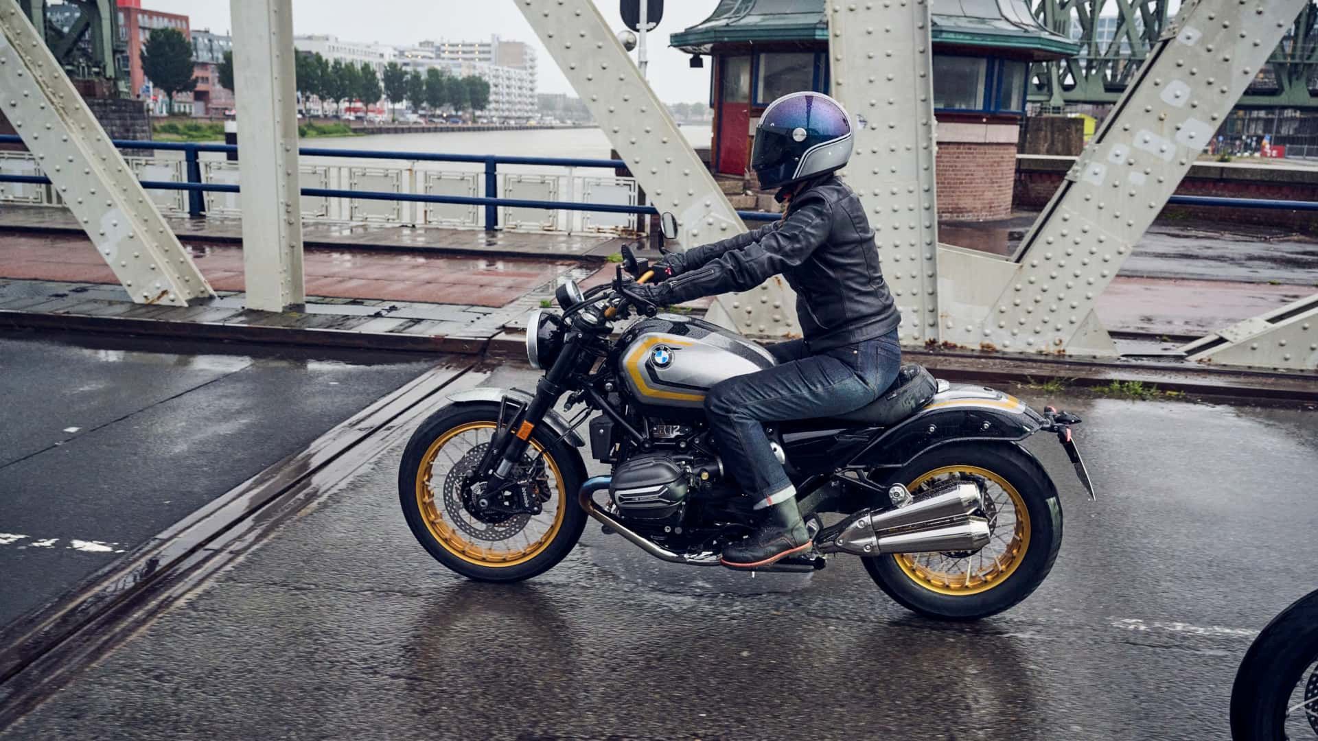 BMW R12 na rok 2024