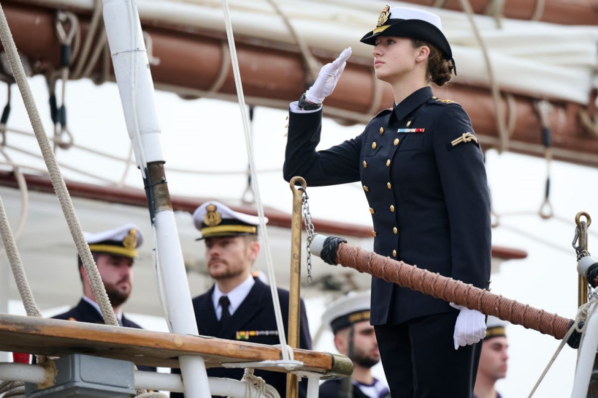 Princess Eleonora set sail as an ordinary cadet.