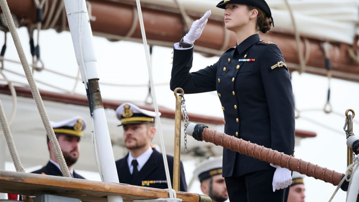 Księżniczka Eleonora wypłynęła w rejs jako zwykłą kadetka