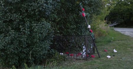 Wziął szlifierkę akumulatorową i zaczął ciąć przydrożną kapliczkę przy ul. Grodzickiego. 27-latek trafił do aresztu